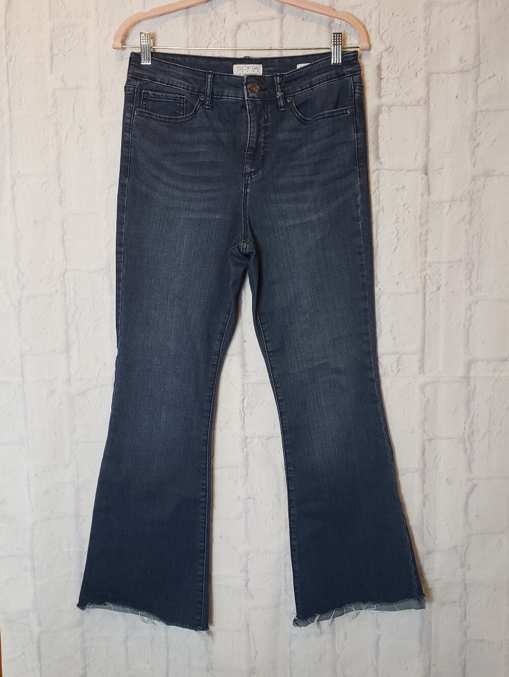 SOFIA JEANS BY Sofia Vergara Melisa Flare Raw Hem 8 Short Petite